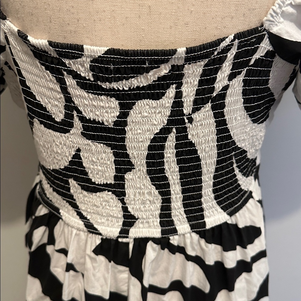 Japna Black White Puff Sleeve Maxi Dress Smocked Back Large Floral Print Pockets - Picture 7 of 11